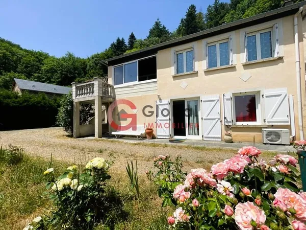 Maison 12 pièces 260 m²