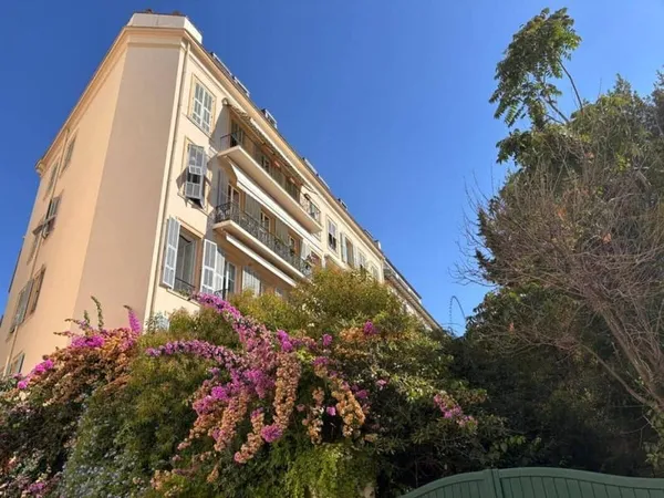 Appartement 4 pièces 150 m²