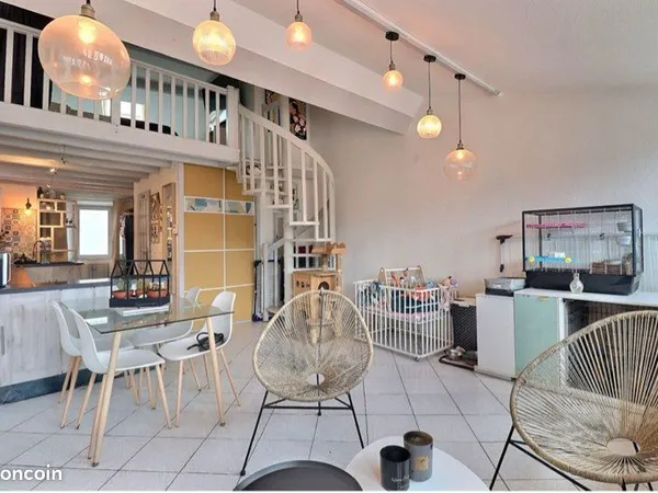 Appartement T2 duplex proche gare Chambéry