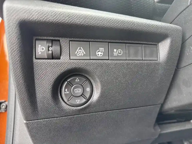 Citroën C4 e- 136 ch automatique — photo 15