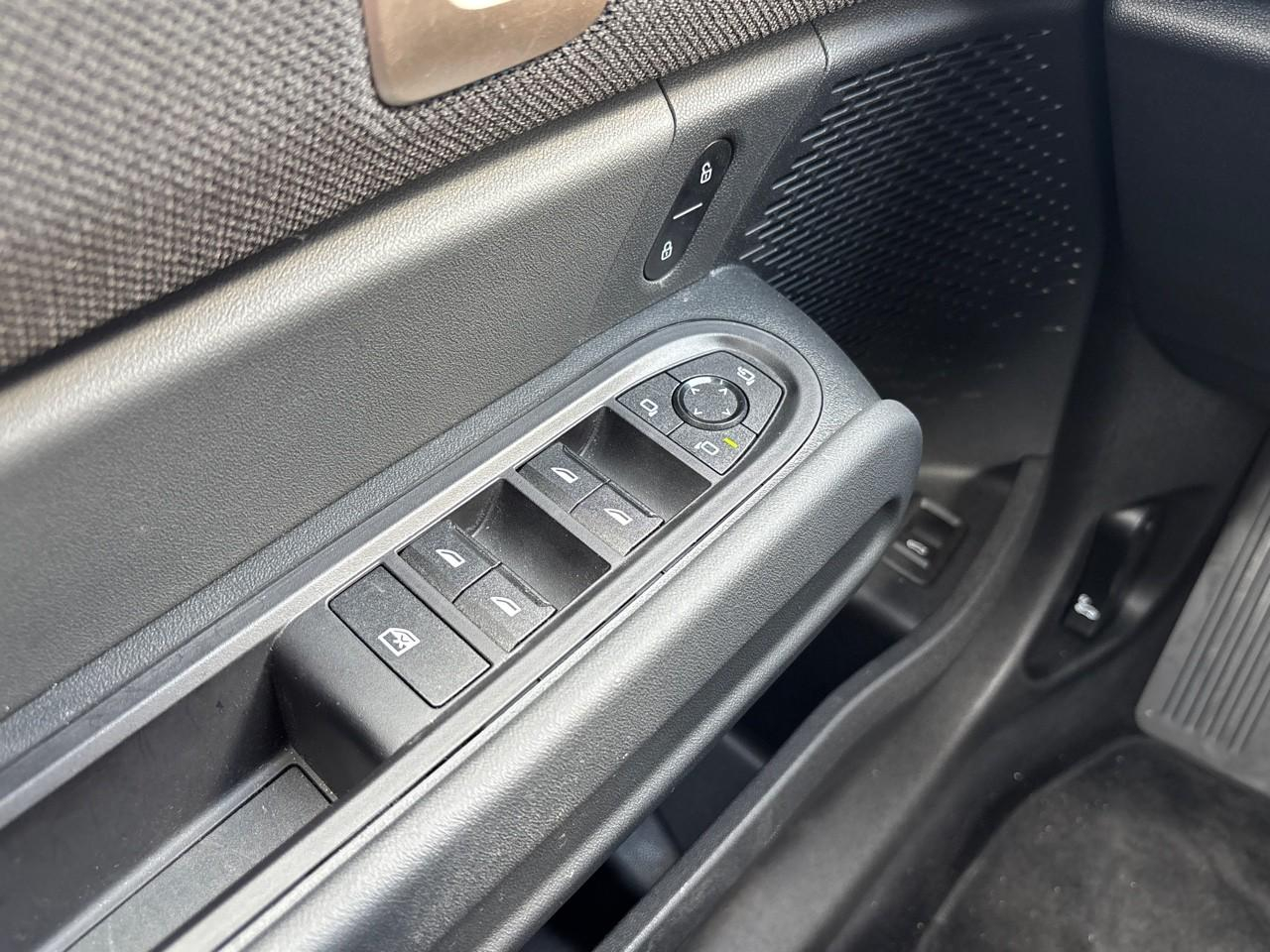Mini Countryman e 204ch classic — photo 21