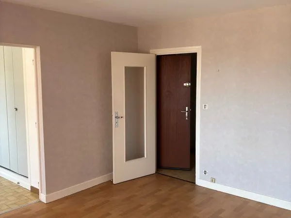 Apparemment à louer T2