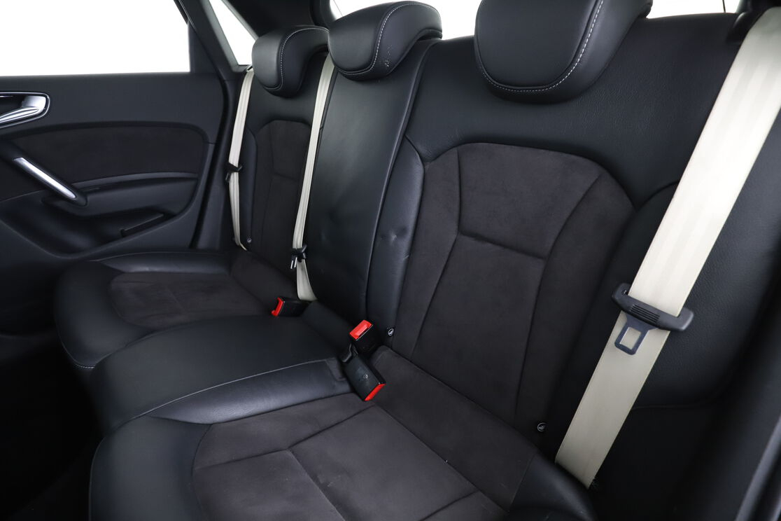 Audi A1 Sportback 1.6 TDI Ambition — photo 13