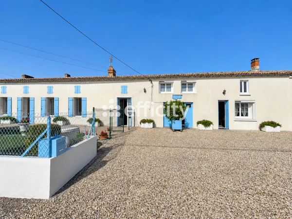 Maison 8 pièces 218 m²