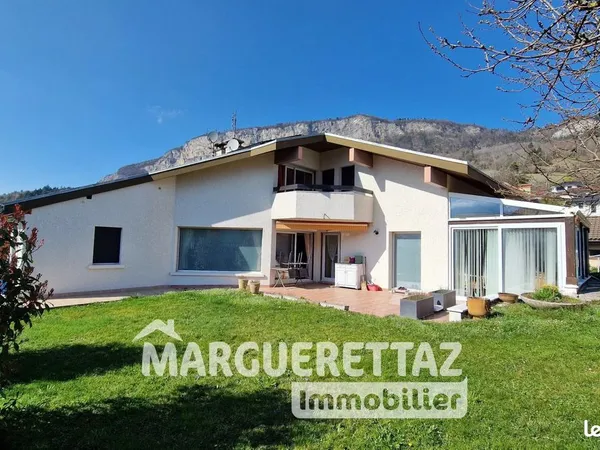 Villa 5 pièces 140 m²