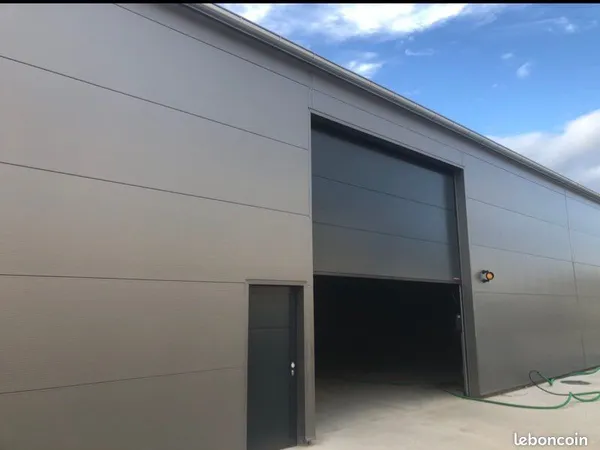 Entrepôt hangar stockages