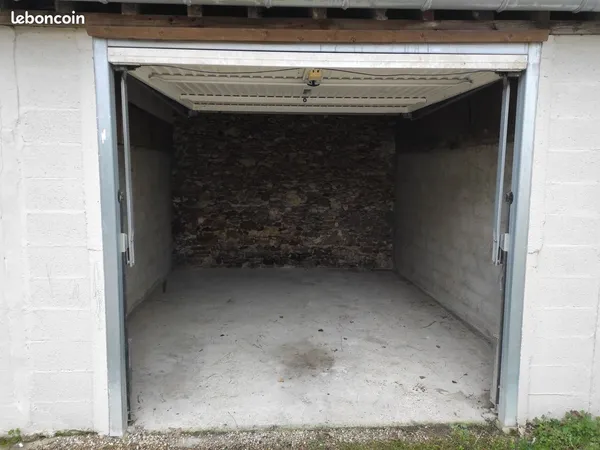 Box / garage à 400 mètres de la gare de Rambouillet