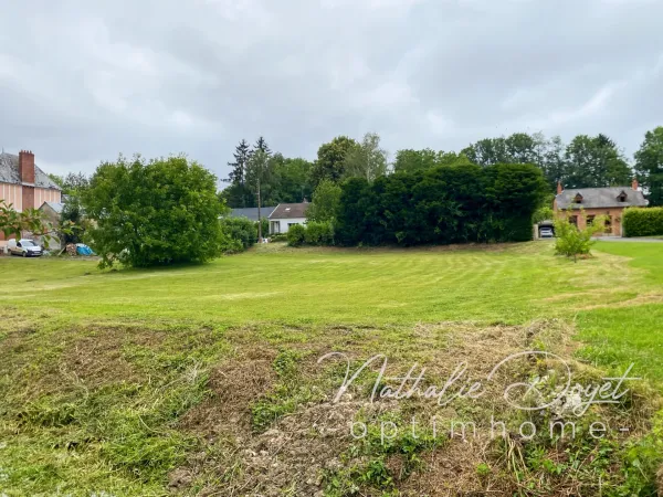 Terrain 2028 m²