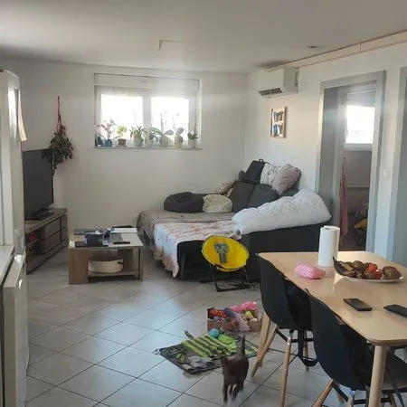 Charmant F3 RDC à la campagne, jardin, parking, garage en option, ...