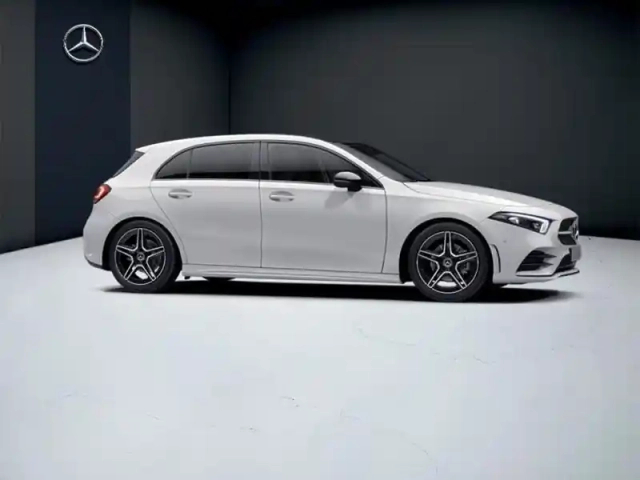 Mercedes Classe A 200 amg line — photo 16