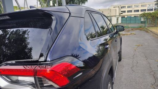 Toyota RAV4 2.5 VVT-i 218 Hybrid E-CVT - Lounge – 2023 – 63882 km – Hybride essence – Boîte Automatique — photo 2