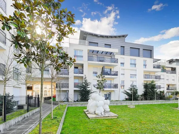 Local commercial 1 pièce 37 m²