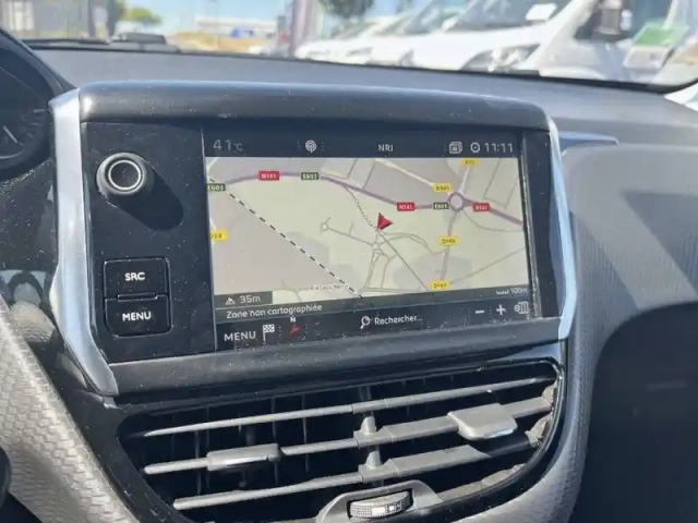 Peugeot 208 puretech 110ch s&amp;s bvm6 — photo 18