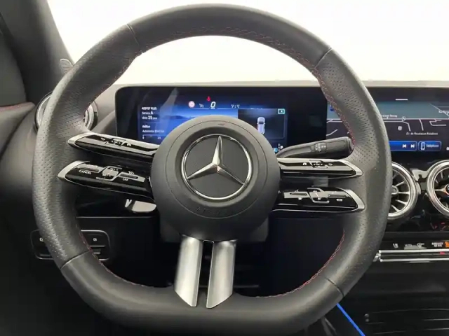 Mercedes Gla 180 d 8g-dct — photo 23