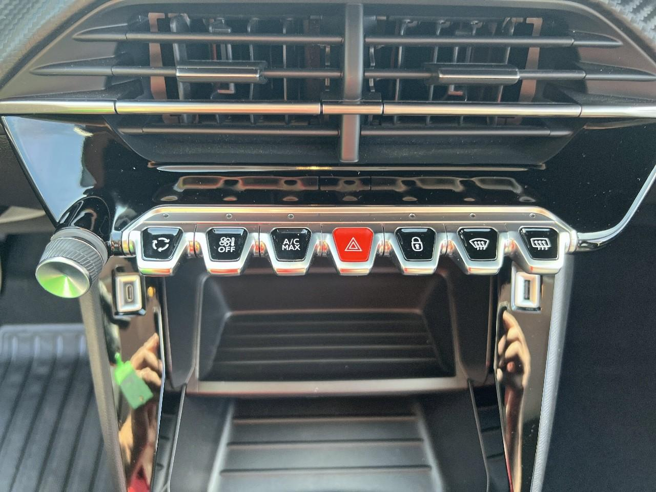 Peugeot 208 puretech 100 s&s bvm6 style — photo 15
