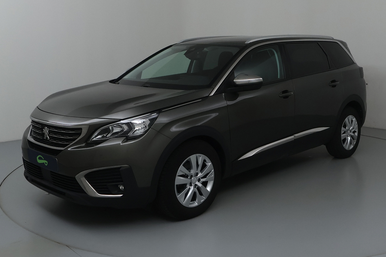 Peugeot 5008 — photo 1