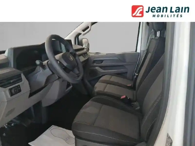 Volkswagen Transporter van l1h1 2.0 tdi 150 bva8 — photo 18