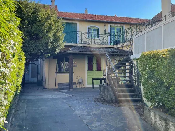 Immeuble de rapport 293 m²