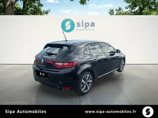 Renault Megane mégane iv berline tce 130 energy — photo 5