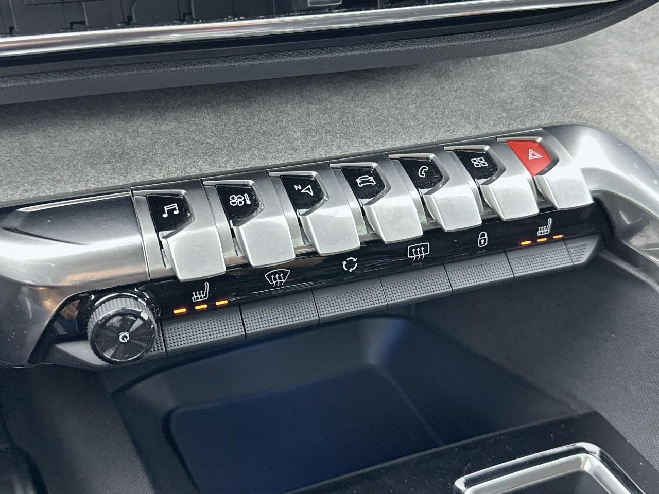 Peugeot 5008 puretech 130ch s&s eat8 gt pack — photo 28