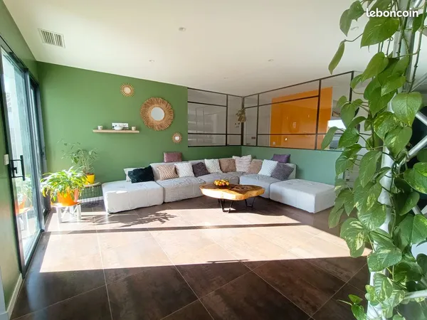 Maison 4 faces contemporaine à Caux