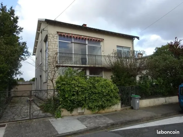 Villa 8 pièces 176 m²