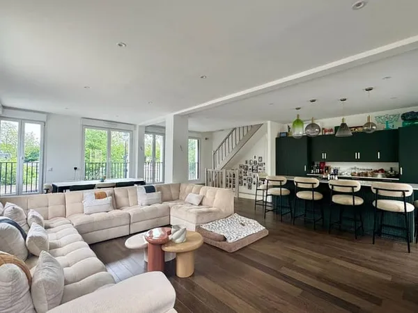 Maison 6 pièces 200 m²