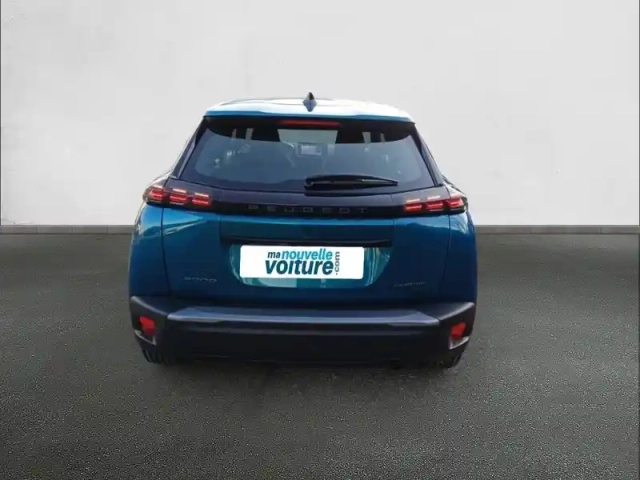 Peugeot 2008 hybrid 145 e-dcs6 — photo 36