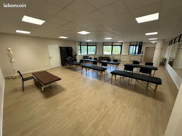 Salle de réunion, formation cours collectif