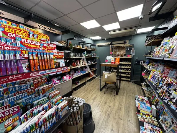 Local commercial 120 m²