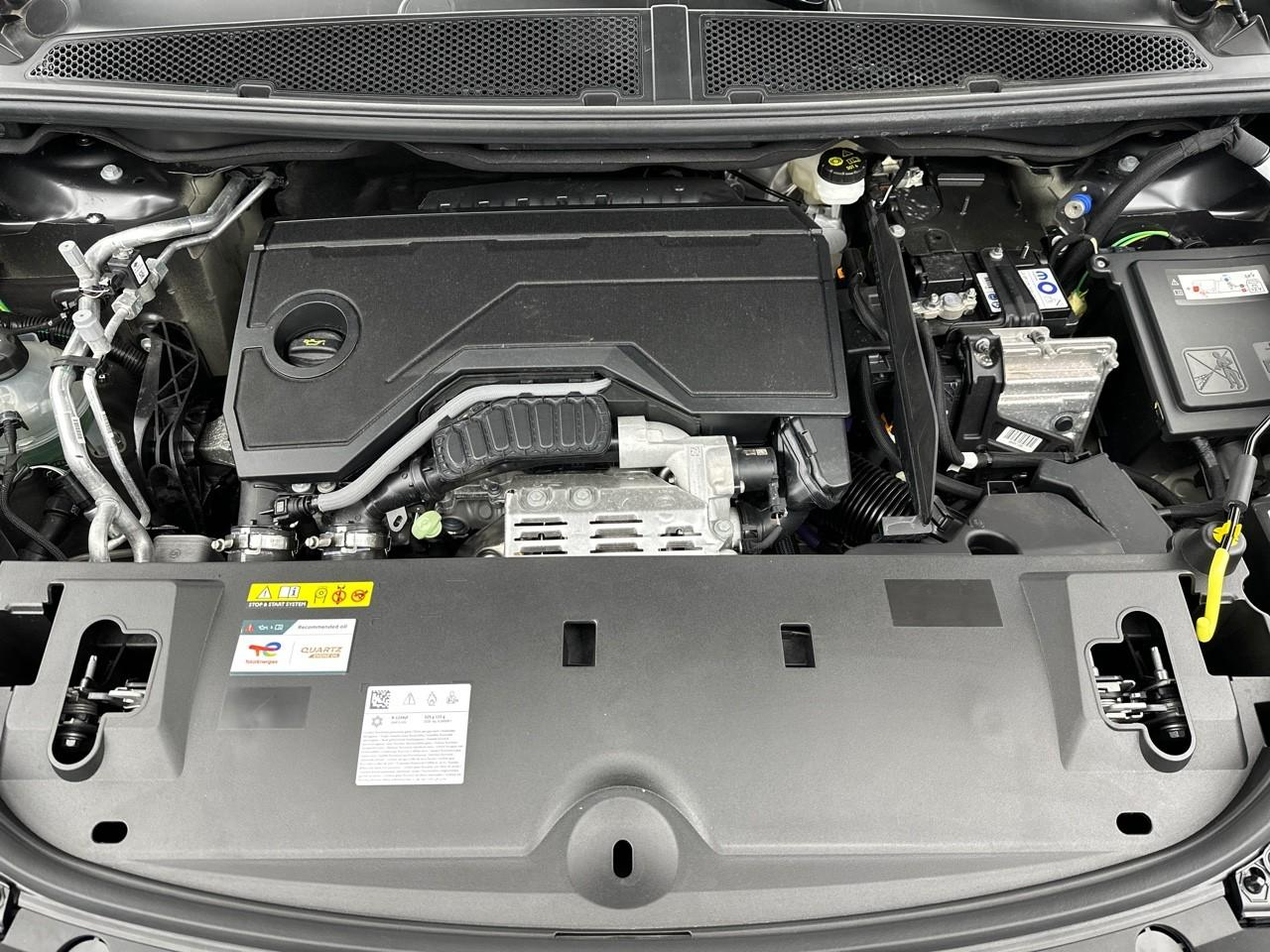 Peugeot 3008 hybrid 145 e-dcs6 gt — photo 15