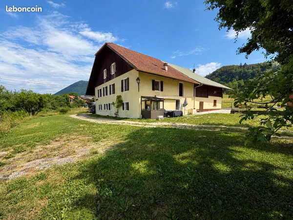 Maison 7 pièces 180 m²