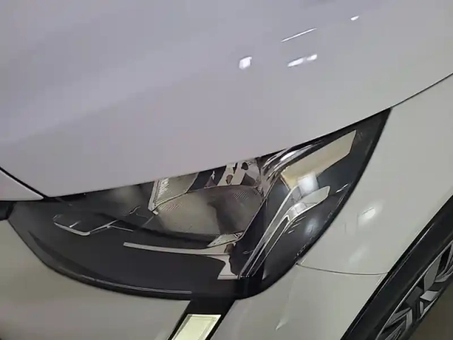 Peugeot 208 electrique 50 kwh 136ch — photo 16