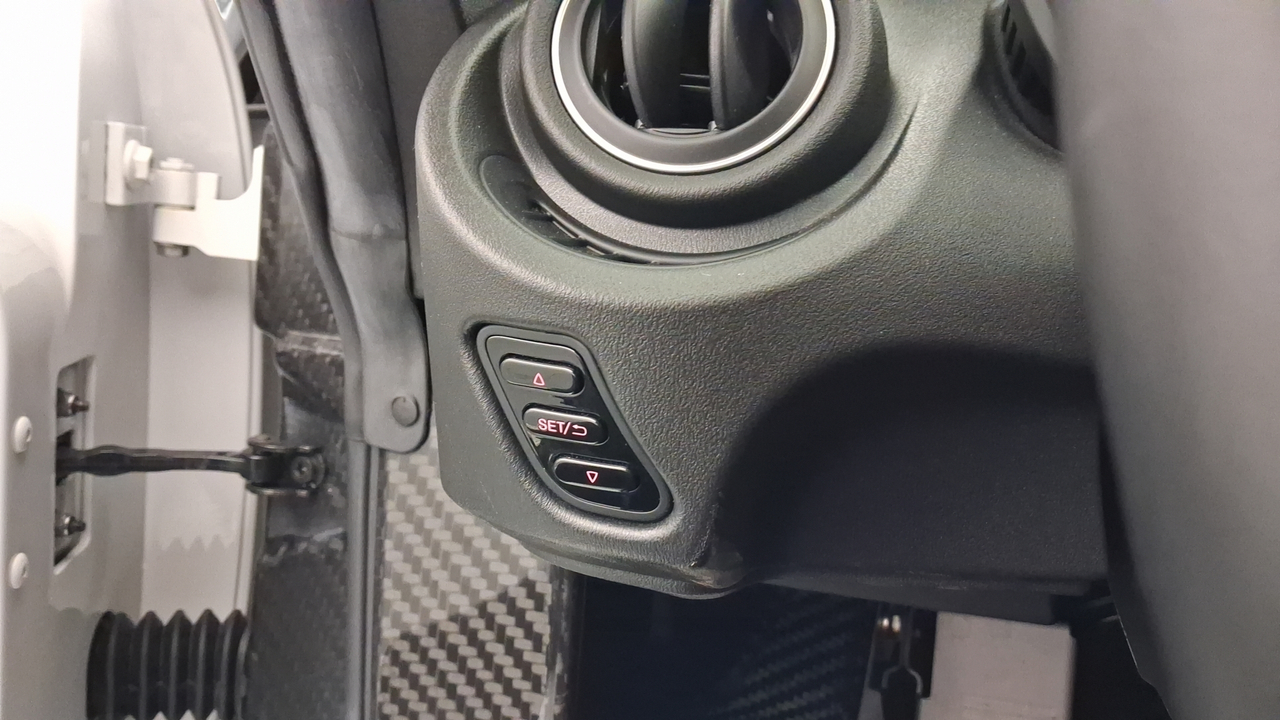 Alfa Romeo 4C 1750 Tbi 240 ch TCT — photo 18