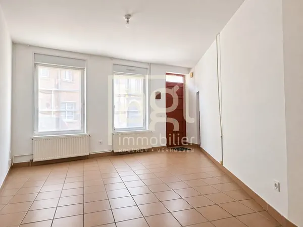 Maison 3 chambres avec cour