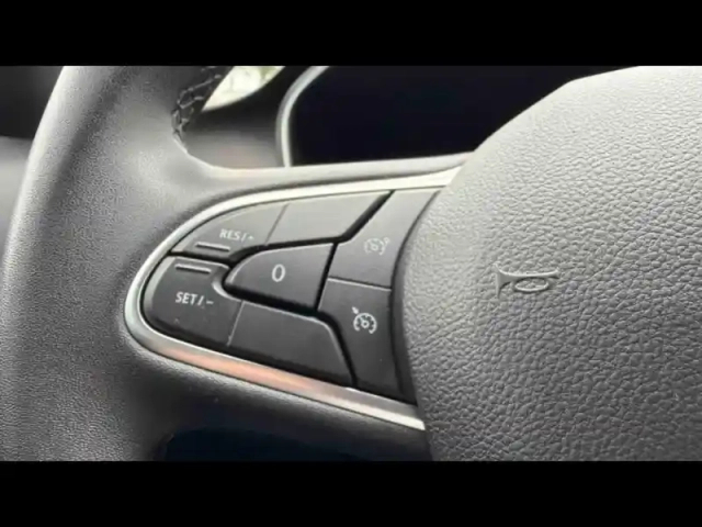 Renault Megane 1.5 blue dci 115ch techno edc + toit ouvrant — photo 25