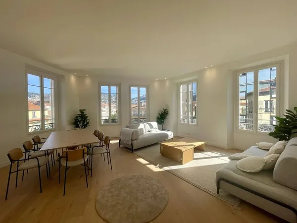 Appartement 5 pièces 137 m²