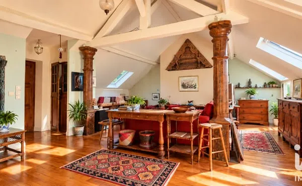 Maison 5 pièces 210 m²