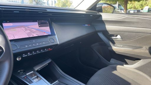 Peugeot 308 1.2 PureTech 130 EAT8 - Business – 2023 – 15167 km – Essence – Boîte Automatique — photo 1