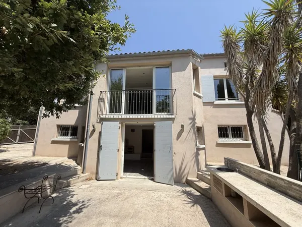 SIX FOURS MAISON 140M2 4CH GARAGE