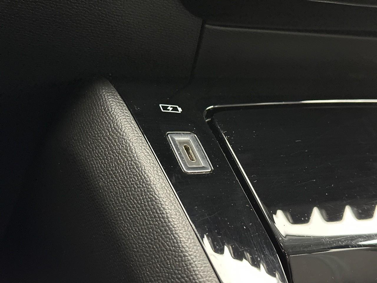 Peugeot 208 puretech 100 s&s eat8 style — photo 30