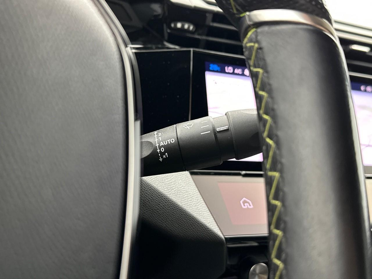 Peugeot 408 phev 225 e-eat8 gt — photo 21
