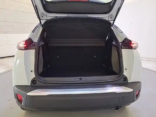 Peugeot 2008 puretech 100 s&amp;s bvm6 — photo 26