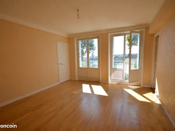 Appartement 3 pièces 73m² Quartier St Louis