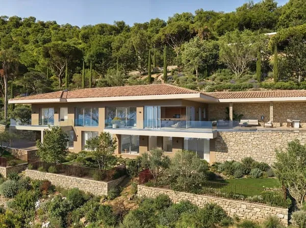 Grimaud: Villa neuve 5 suites avec vues mer et collines