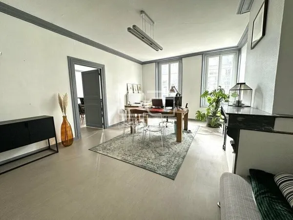 Bureaux 330 m²