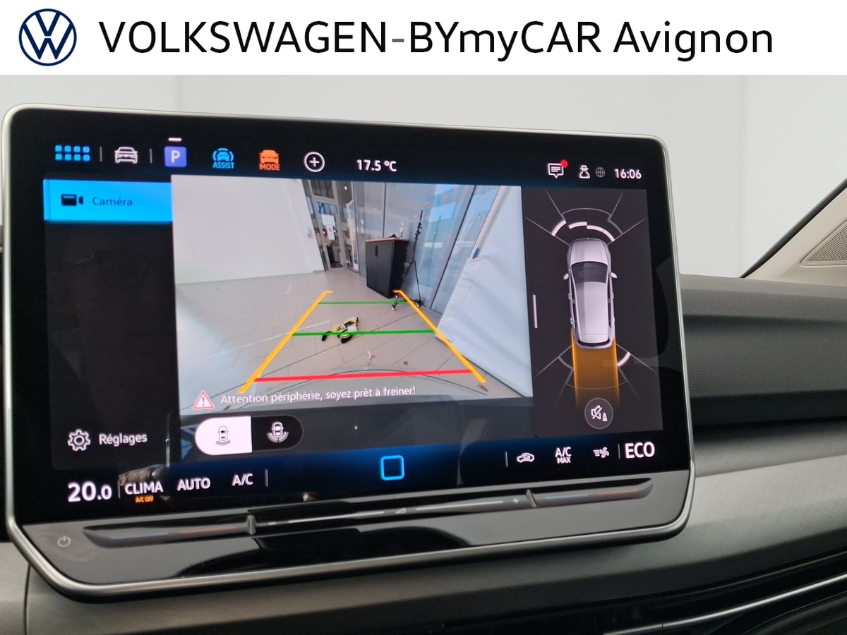 Volkswagen Golf 1.5 eHybrid 204 DSG6 — photo 27