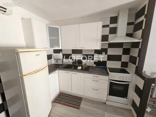 Immeuble 11 pièces 163 m²