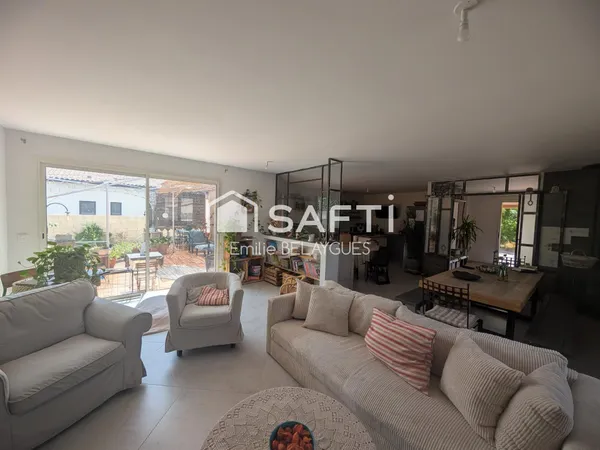 Superbe plain-pied + dépendance et piscine !