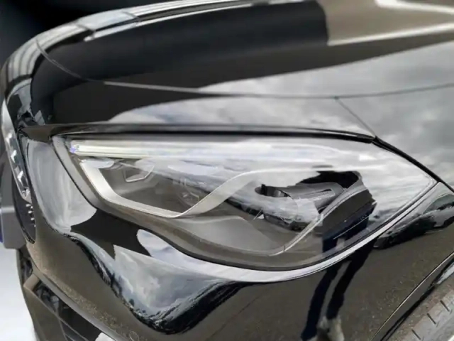 Mercedes Gla 250 e hybrid eq edition 140 — photo 19